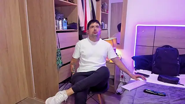 ILoveNYStyle online show from March 21, 2025, 10:17 pm