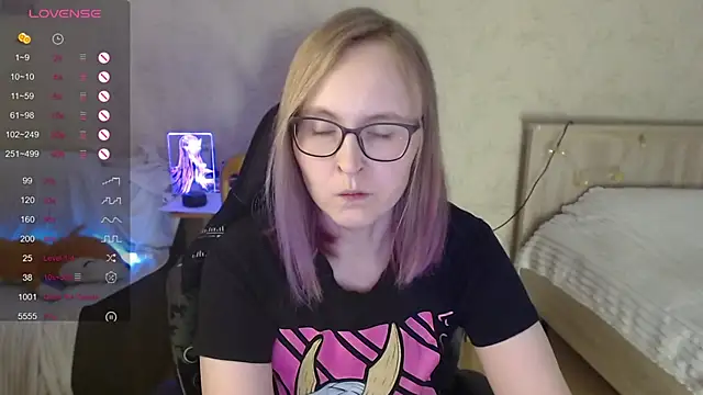 Agatha Mott online show from October 10, 2025, 5:19 am