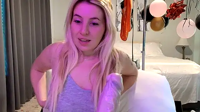 Snapshot of kaliii_jones chatting on January 17, 2026, 9:40 pm kaliii jones online show from January 17, 2026, 9:40 pm