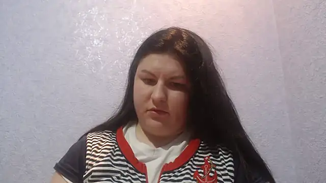 Snapshot of KiraSwee chatting on December 1, 2025, 5:25 pm KiraSwee online show from December 1, 2025, 5:25 pm