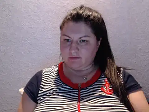 Snapshot of KiraSwee chatting on September 25, 2025, 4:46 pm KiraSwee online show from September 25, 2025, 4:46 pm
