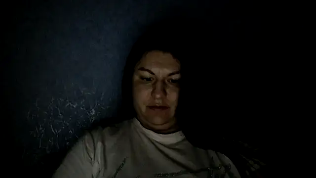 Snapshot of KiraSwee chatting on November 21, 2025, 10:20 pm KiraSwee online show from November 21, 2025, 10:20 pm