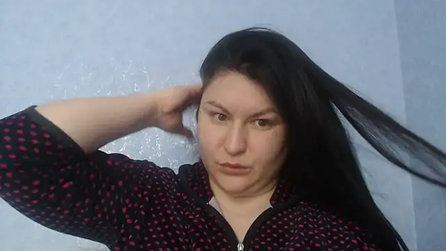 Snapshot of KiraSwee chatting on December 3, 2025, 9:31 am KiraSwee online show from December 3, 2025, 9:31 am