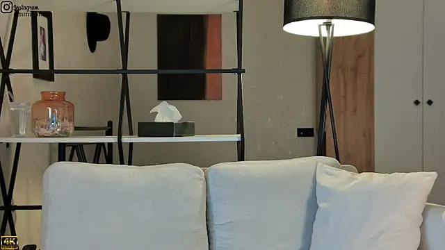 Snapshot of emiljanna chatting on October 27, 2025, 3:29 am emiljanna online show from October 27, 2025, 3:29 am