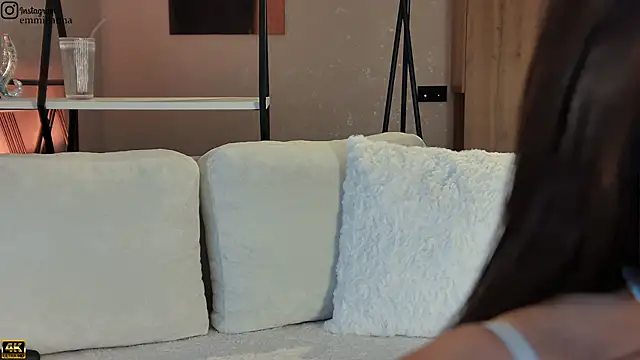 Snapshot of emiljanna chatting on November 28, 2025, 4:56 am emiljanna online show from November 28, 2025, 4:56 am