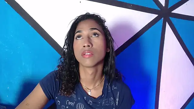 Snapshot of Alissemasiel chatting on October 12, 2025, 12:12 am Alissemasiel online show from October 12, 2025, 12:12 am