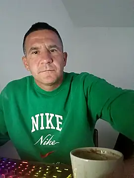 Mister1985 online show from October 5, 2025, 4:25 am
