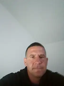 Mister1985 online show from October 5, 2025, 8:54 pm