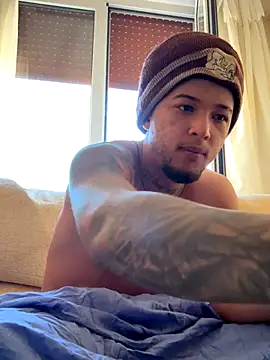 Snapshot of yeiyei_oficial chatting on October 2, 2025, 12:30 pm yeiyei oficial online show from October 2, 2025, 12:30 pm