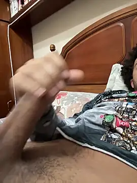 Snapshot of yeiyei_oficial chatting on October 30, 2025, 2:58 pm yeiyei oficial online show from October 30, 2025, 2:58 pm