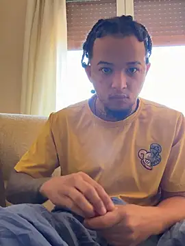 Snapshot of yeiyei_oficial chatting on October 15, 2025, 1:08 pm yeiyei oficial online show from October 15, 2025, 1:08 pm