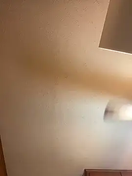 Snapshot of hintly chatting on February 17, 2026, 12:35 pm hintly online show from February 17, 2026, 12:35 pm