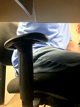 hintly online show from November 17, 2025, 9:41 pm