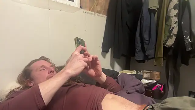 Snapshot of redone8in chatting on February 18, 2025, 4:26 am redone8in online show from February 18, 2025, 4:26 am