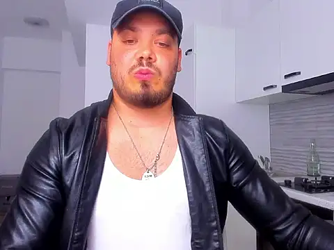 ZackMasterss online show from May 8, 2026, 9:51 pm