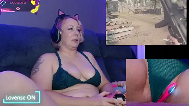 Trixiekittycutie online show from October 5, 2025, 12:23 am
