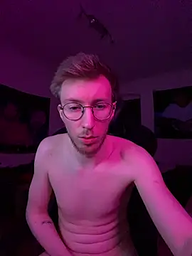 ItsMeLumisch online show from February 24, 2026, 4:46 am