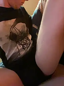 ItsMeLumisch online show from February 26, 2025, 4:41 am