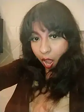 bellaxo online show from March 15, 2025, 2:56 am