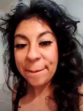 bellaxo online show from March 10, 2025, 3:34 am