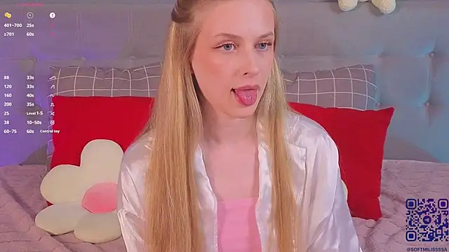 Snapshot of soft_babe chatting on June 3, 2026, 9:30 pm soft babe online show from June 3, 2026, 9:30 pm