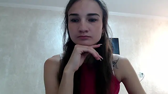 RoyalDessertt online show from December 1, 2025, 7:20 am