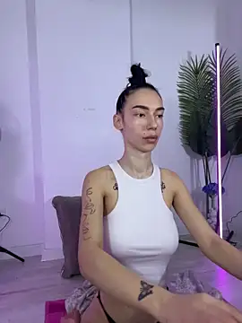 Snapshot of Celine_Roxelle chatting on November 11, 2025, 6:41 am Celine Roxelle online show from November 11, 2025, 6:41 am