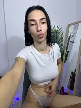 Snapshot of Celine_Roxelle chatting on October 9, 2025, 3:34 pm Celine Roxelle online show from October 9, 2025, 3:34 pm