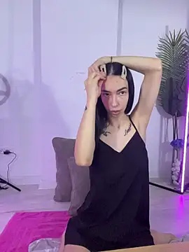 Snapshot of Celine_Roxelle chatting on November 10, 2025, 5:45 am Celine Roxelle online show from November 10, 2025, 5:45 am