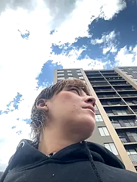 Maggie Geller online show from November 20, 2025, 5:24 pm