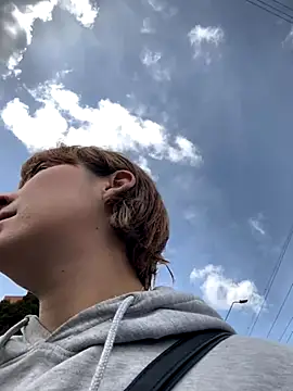 Maggie Geller online show from December 2, 2025, 5:14 pm