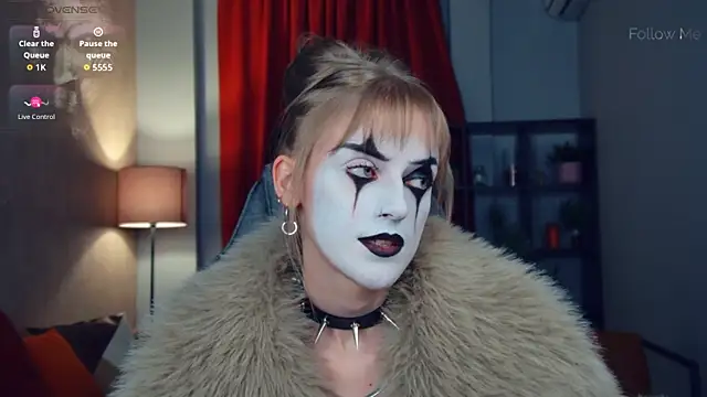 KiraMontoya online show from April 2, 2026, 11:44 pm