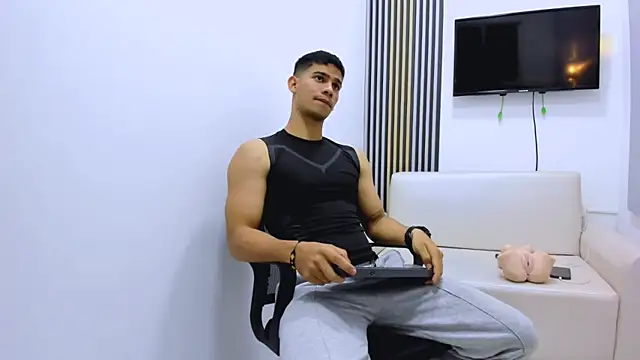 Snapshot of ANDRES_STUD chatting on February 7, 2026, 5:15 am ANDRES STUD online show from February 7, 2026, 5:15 am