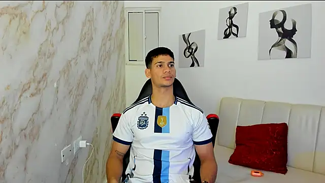 ANDRES STUD online show from October 15, 2025, 4:44 am