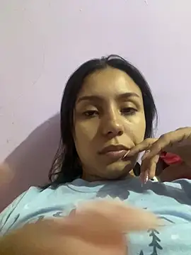 julieta fn online show from April 8, 2026, 3:08 am