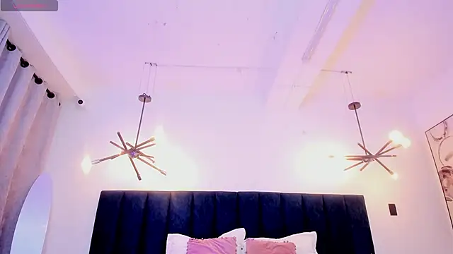 nattashaa7 online show from September 9, 2025, 11:41 am