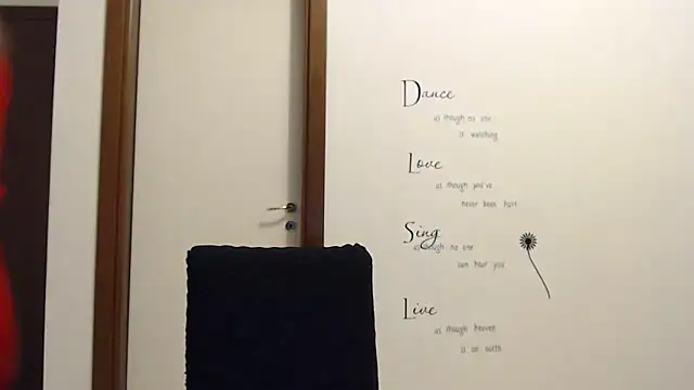 Snapshot of Eva_Eldis chatting on November 5, 2025, 3:59 pm Eva Eldis online show from November 5, 2025, 3:59 pm