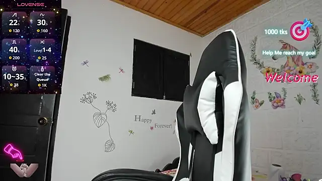 Snapshot of alisson_hoffman05 chatting on November 1, 2025, 1:05 pm alisson hoffman05 online show from November 1, 2025, 1:05 pm