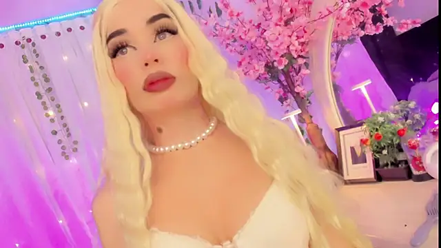 Irina milkmaid online show from December 18, 2025, 7:29 pm