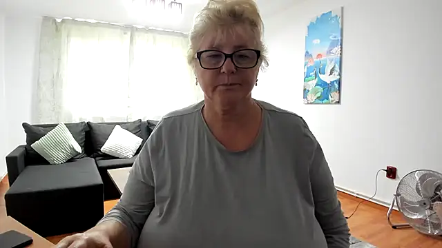 NoraJohnson6 online show from September 20, 2025, 5:45 am