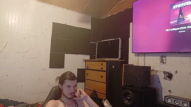 nuttyking2022 online show from November 5, 2025, 12:30 pm