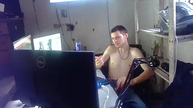 nuttyking2022 online show from April 20, 2026, 2:47 am