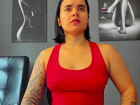 karlyjons12 online show from December 19, 2025, 4:20 pm