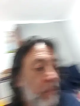 jeans and emma online show from November 26, 2025, 3:17 am