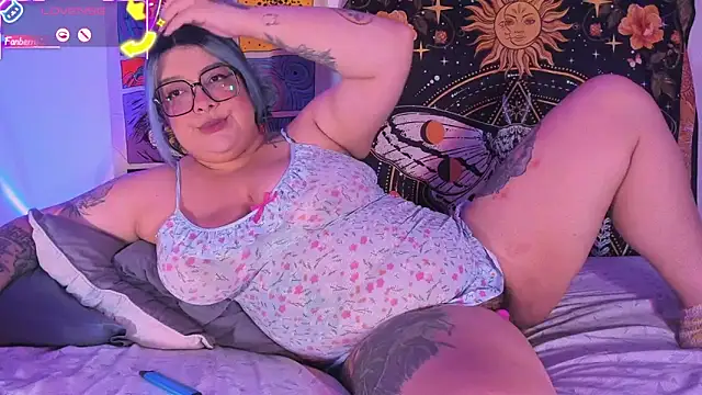 Banana squirt online show from November 6, 2025, 9:19 pm