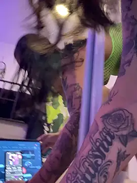 tastylolaaa online show from October 12, 2025, 10:05 am