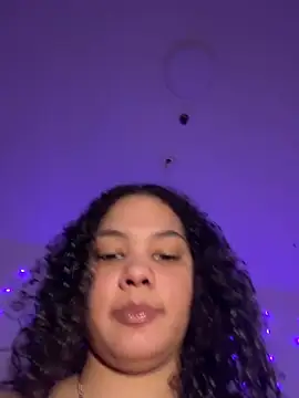 tastylolaaa online show from April 9, 2026, 3:52 am