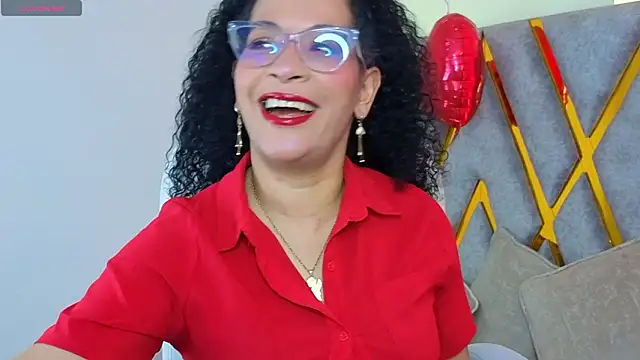 Cintiia Holmes online show from March 11, 2026, 11:21 pm