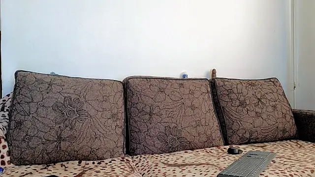 Snapshot of ChristiHanson chatting on October 31, 2025, 12:13 pm ChristiHanson online show from October 31, 2025, 12:13 pm