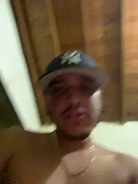 Snapshot of daniel6916 chatting on February 8, 2025, 11:55 pm daniel6916 online show from February 8, 2025, 11:55 pm